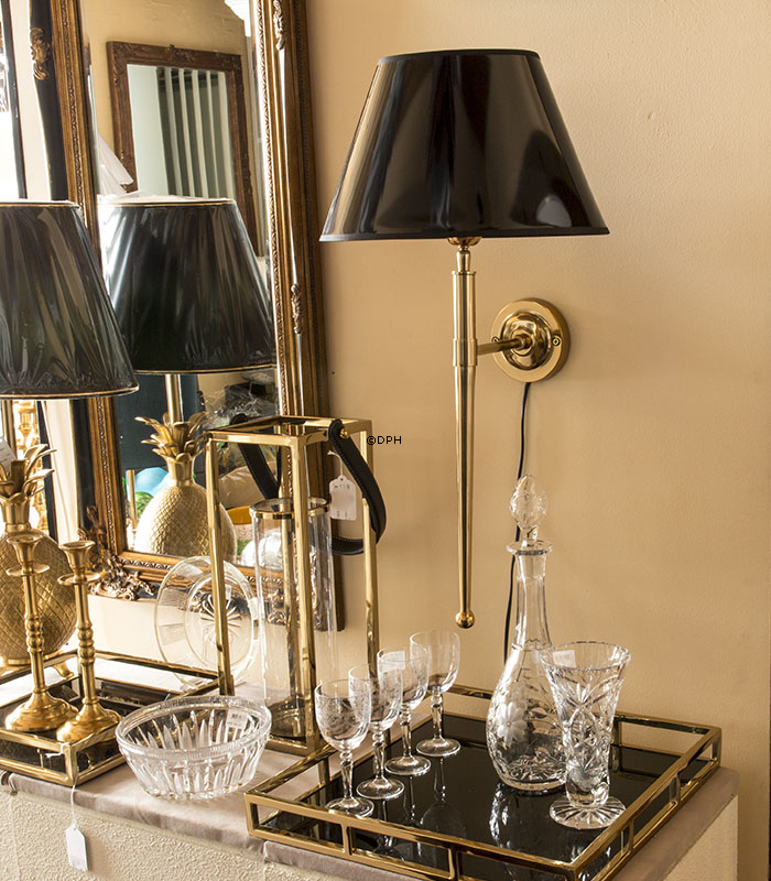 Væglampe i messing finish uden skærm