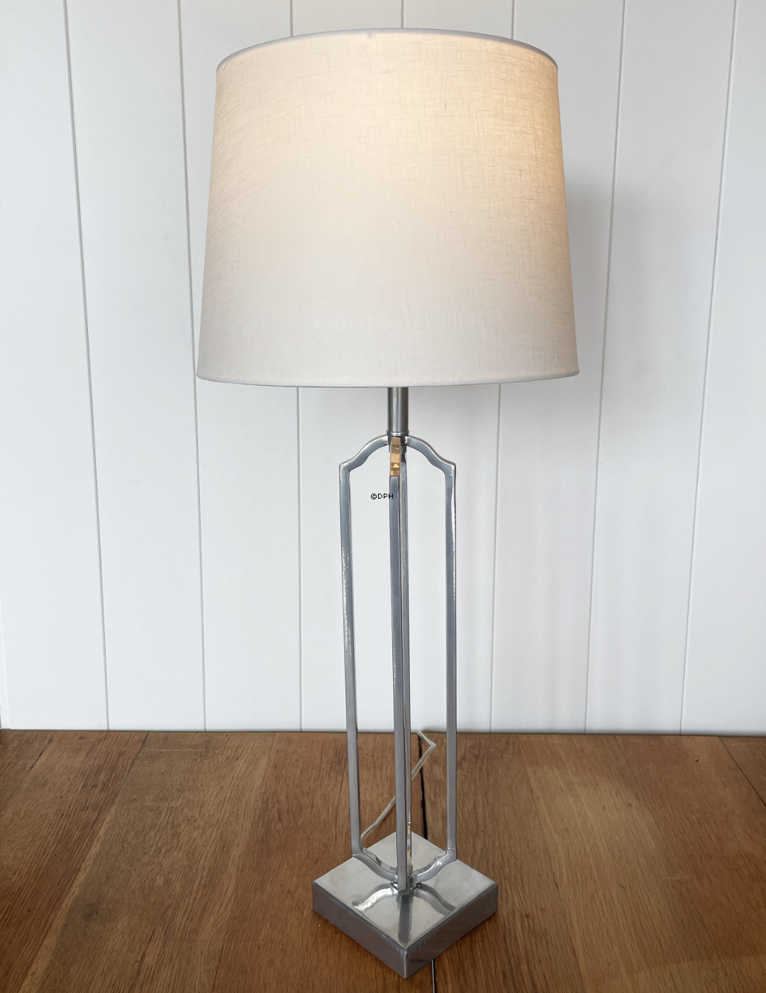 Bordlampe mat nikkel finish, rustik look, uden skærm, 57 cm (kan forekomme lidt skæv)