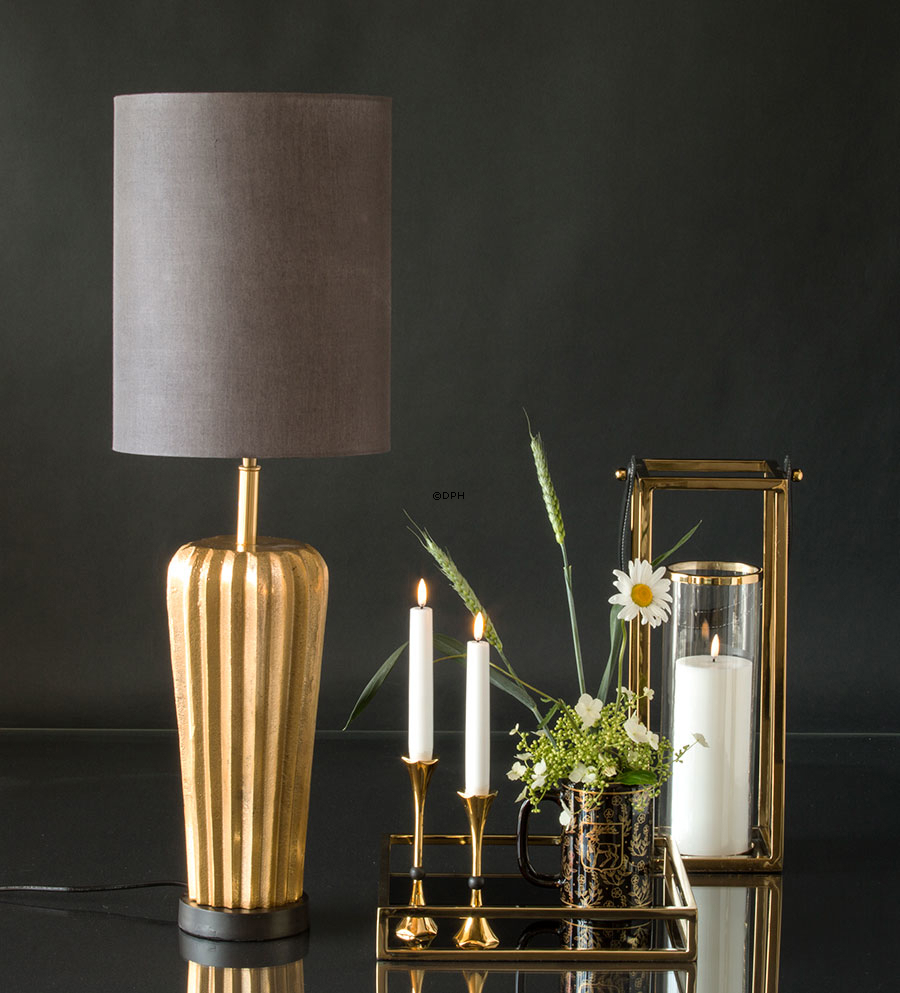 Bordlampe i messing finish med riller, 49 cm uden skærm - DPH