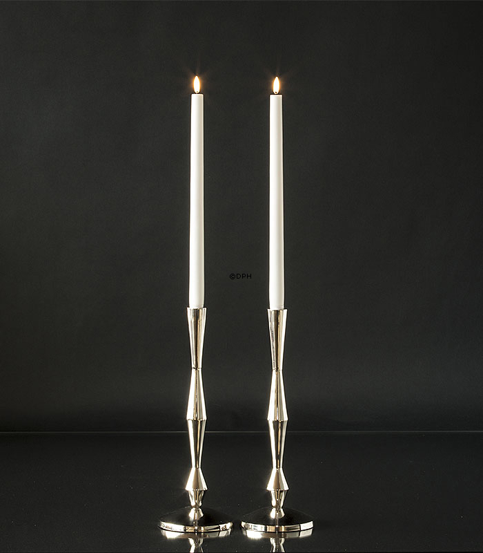 Lysestage blank sølv finish 34 cm