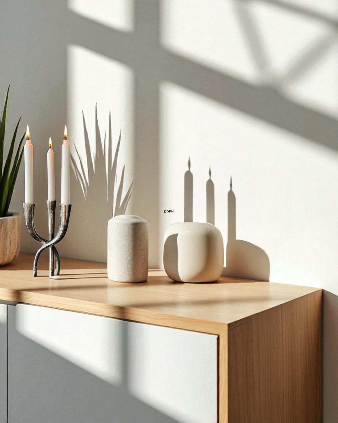 3-armet lysestage i nikkel/rustik sølv look