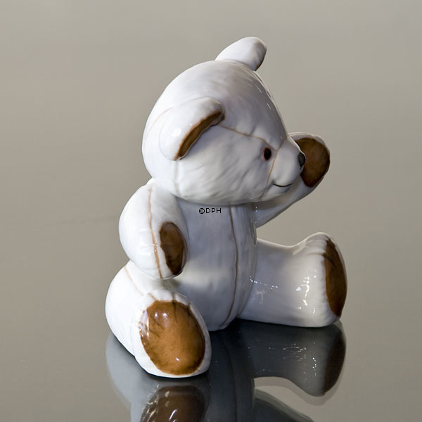 Julius Hvid Isbjørn stor, Royal Copenhagen figur nr. 351