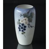 Vase mit Brombeeren, Royal Copenhagen Nr. 288-1049 oder 735