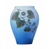 Vase med brombær, Royal Copenhagen nr. 288-2710 eller 759