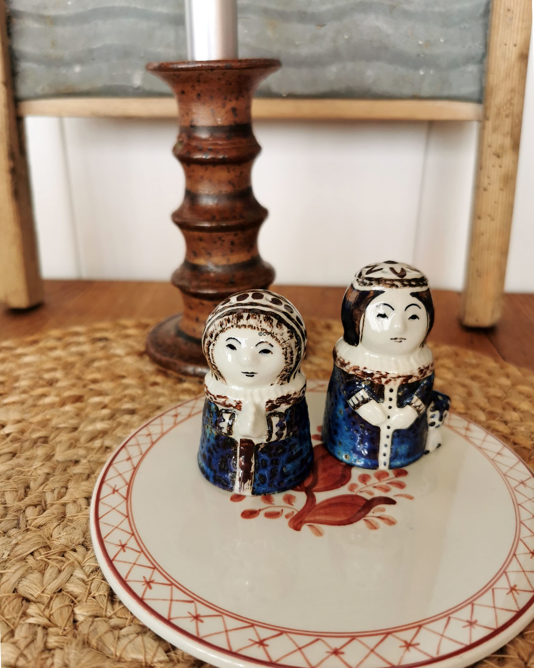 Royal Copenhagen/Aluminia Tranquebar, rød, smørbrik nr. 13/1403