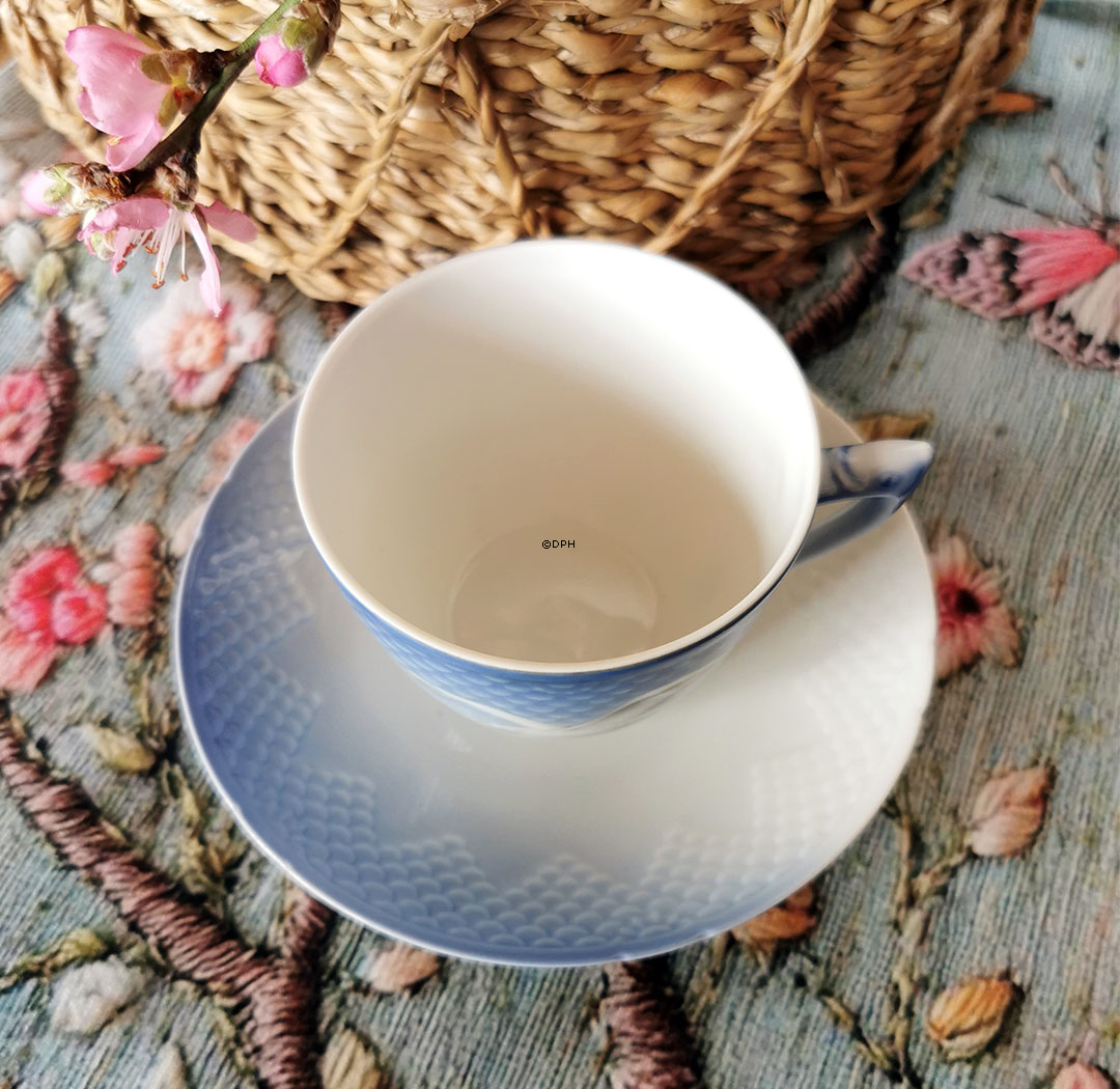 Måge uden guld, kaffekop med underkop nr. 102 eller 071