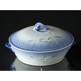 Seagull Service without gold bowl with cover no. 511, capacity 3.5 dl.