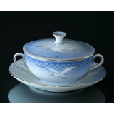 Mågestel med guld, bouillon kop nr. 106 eller 247, indhold 3 dl