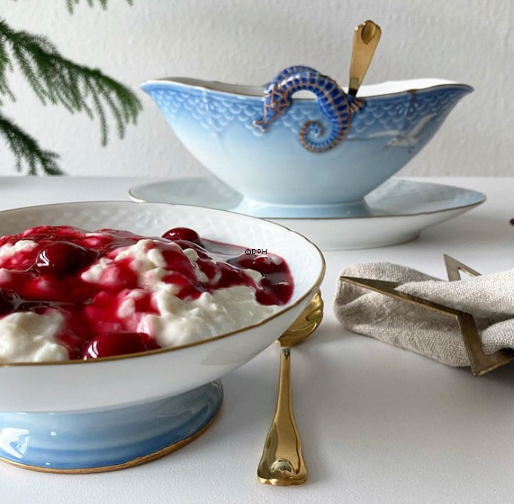 Mågestel med guld, kageskål på fod/opsats nr. 428 eller 223 20cm