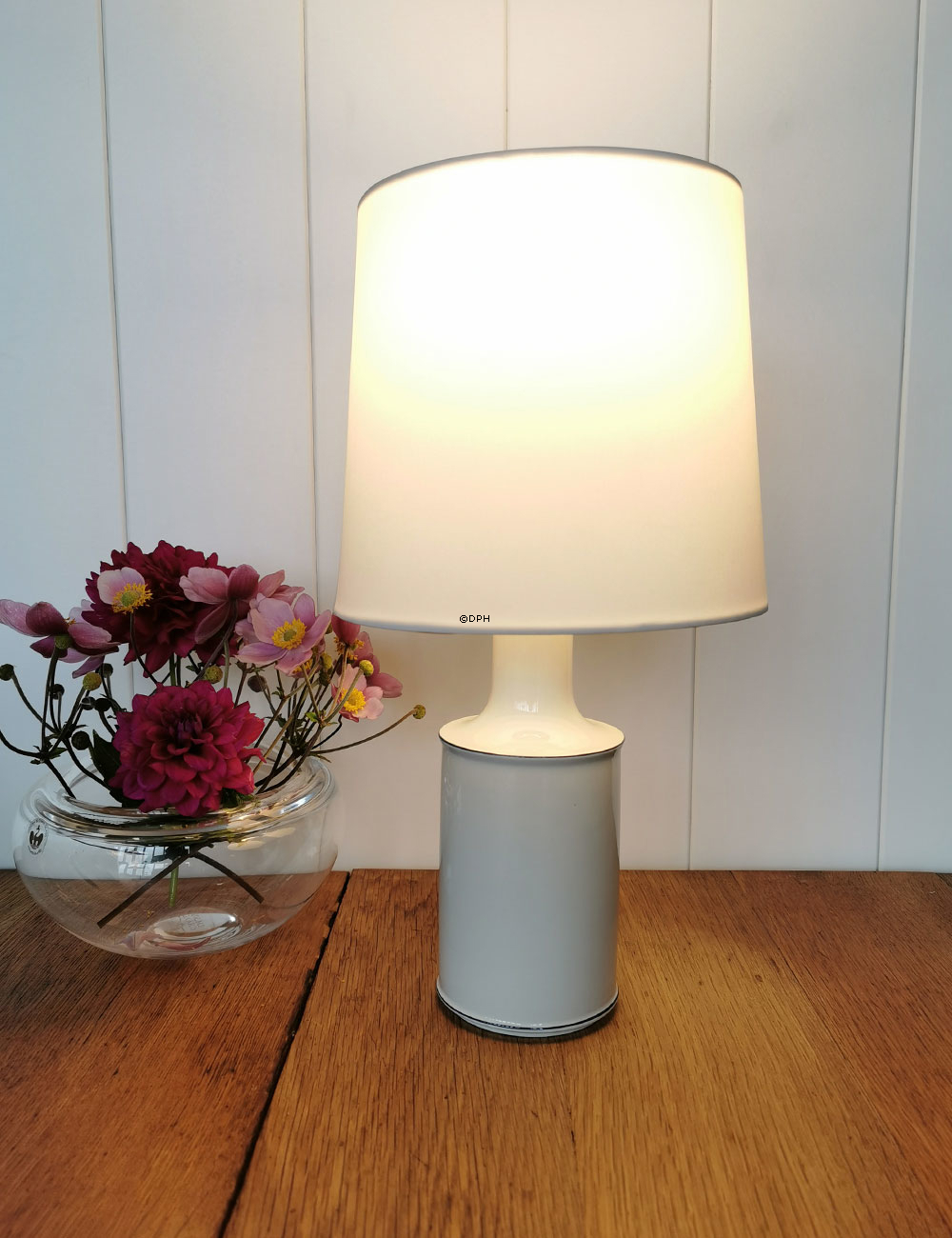 Rund cylinderformet lampeskærm 18 cm i højden, hvid chintz stof