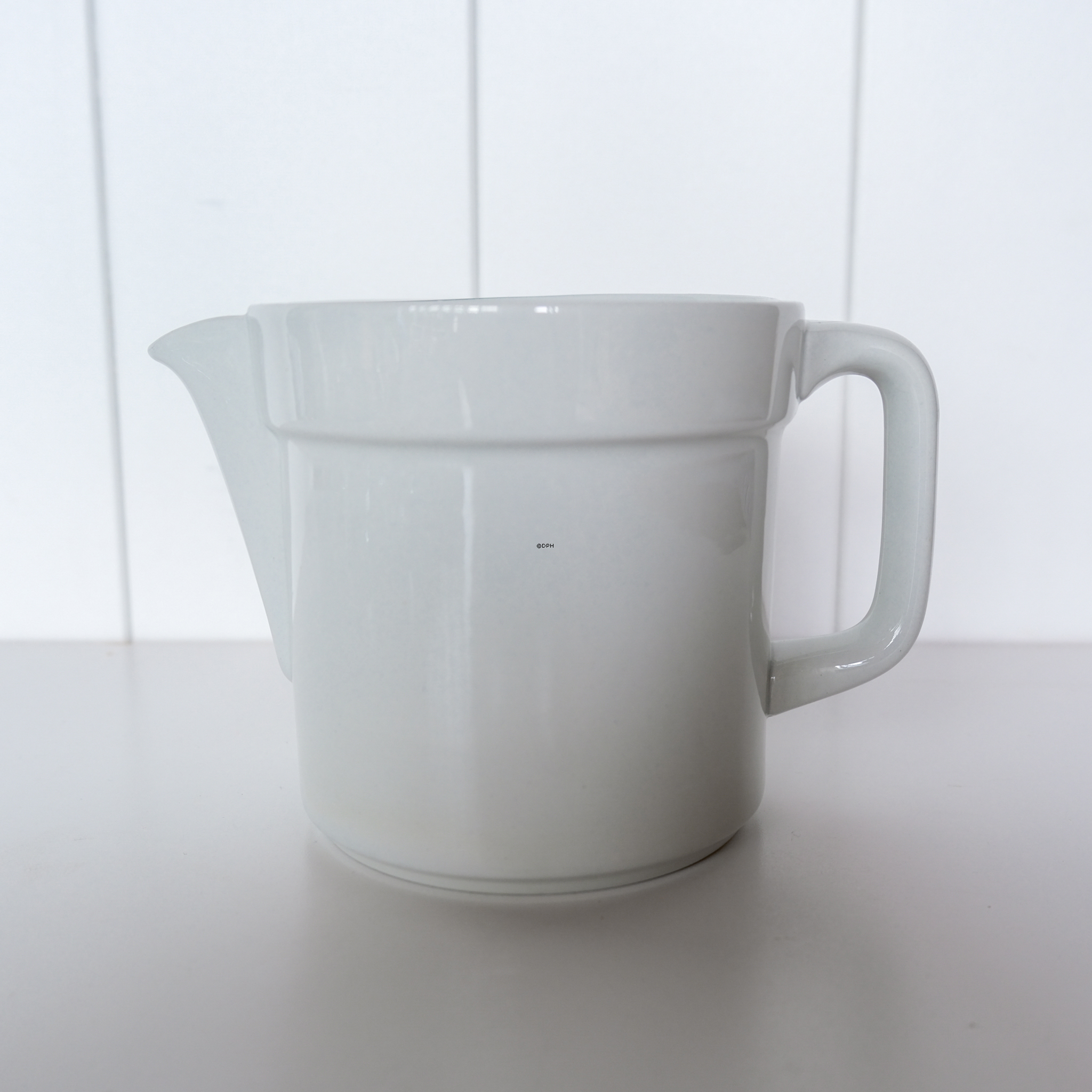 Blå Kant, kande med låg, lille, Royal Copenhagen nr. 3058