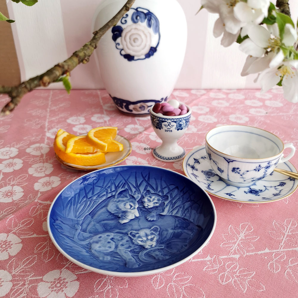 Blåmalet stel riflet gammel kaffekop med underkop, Bing& Grøndahl, sæt af 11 kopper