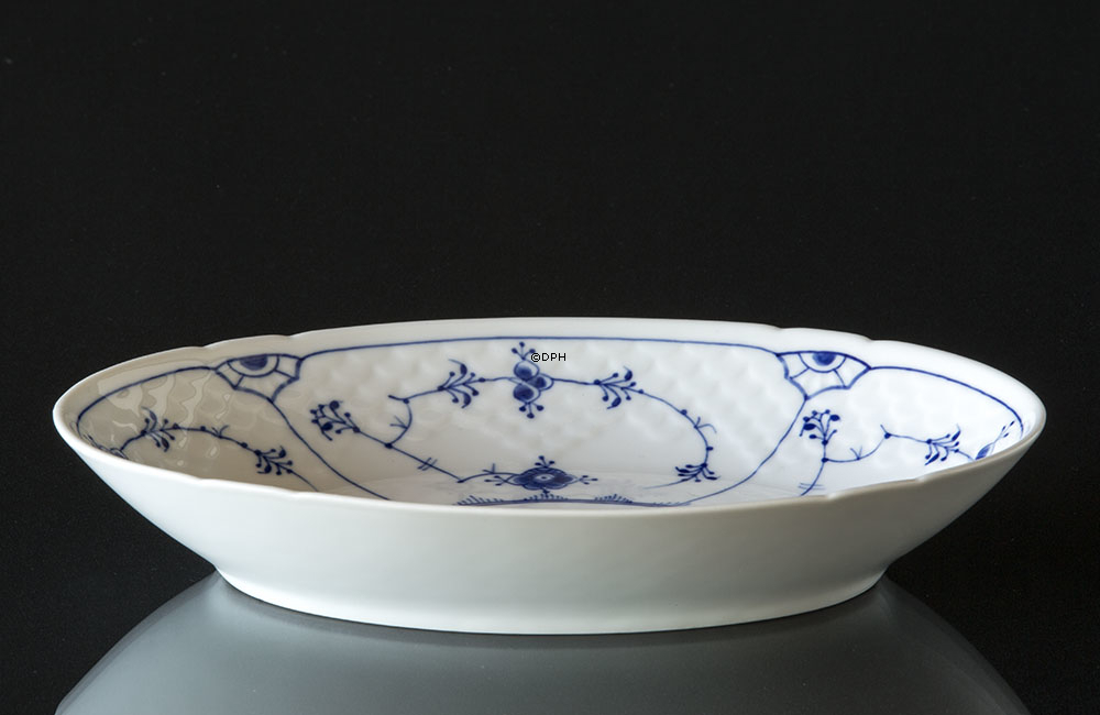 Blåmalet Ovalt Fad 23 cm, lille, Musselmalet Bing & Grøndahl nr. 39 eller 314
