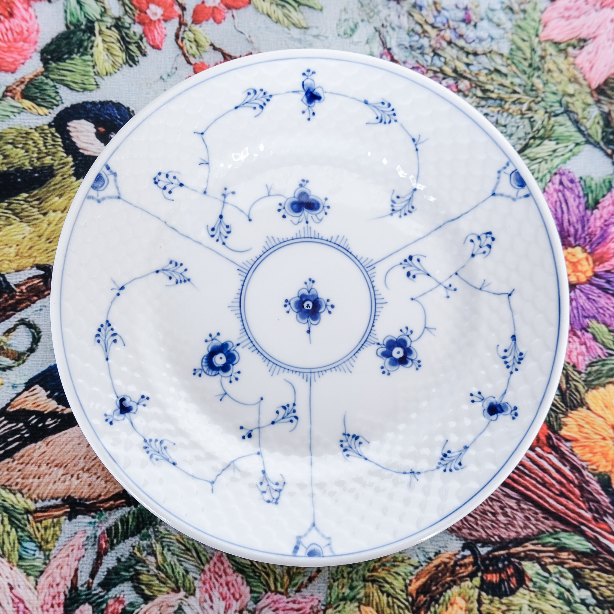 Blåmalet Hotelporcelæn, flad tallerken 21,5 cm, Musselmalet Bing & Grøndahl nr. 1007 eller 712