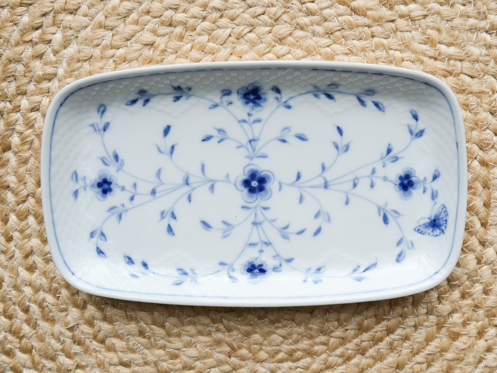 Sommerfuglestel kaffebakke, Bing & Grøndahl 27cm nr. 96 eller 364