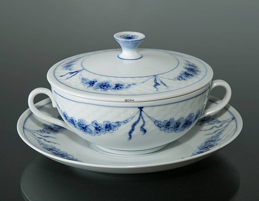 Empire stel bouillonkop med låg og underkop, Bing & Grøndahl nr. 247, 481 eller 106