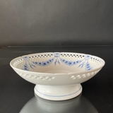 Empire Full Lace tableware cake bowl on fixed stand 24cm, Bing & Grondahl