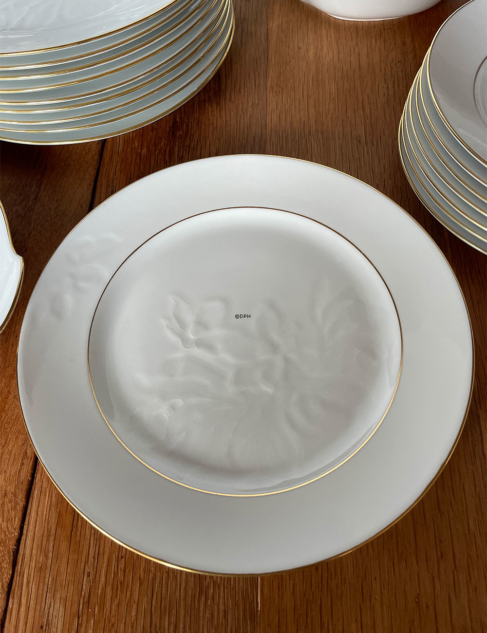 Hvid Julerose med guldkant, Bing & Grøndahl stel, 25 dele