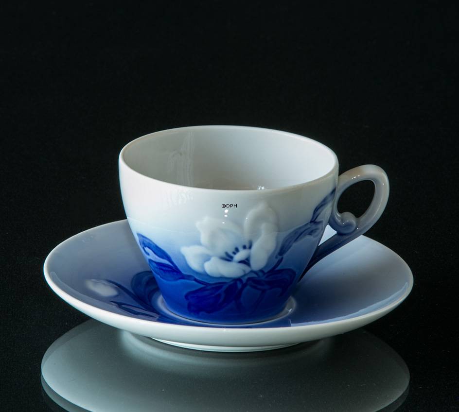 Julerose stel, mokkakop med underkop Bing & Grøndahl nr. 059