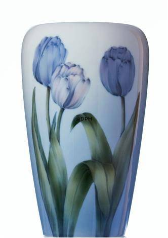 Vase med tulipaner, Royal Copenhagen nr. 440-5450 eller 750