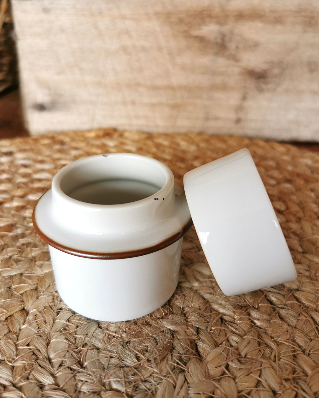 Domino, Sennepskrukke med låg, Royal Copenhagen nr. 14917