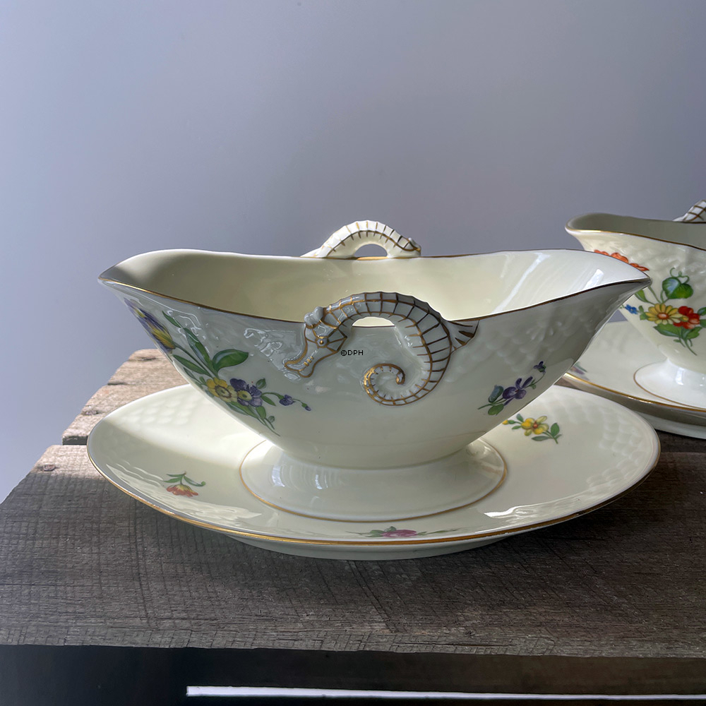 Bing & Grøndahl Saksisk Blomst sauceskål nr. 8 eller 311, forskellige motiver