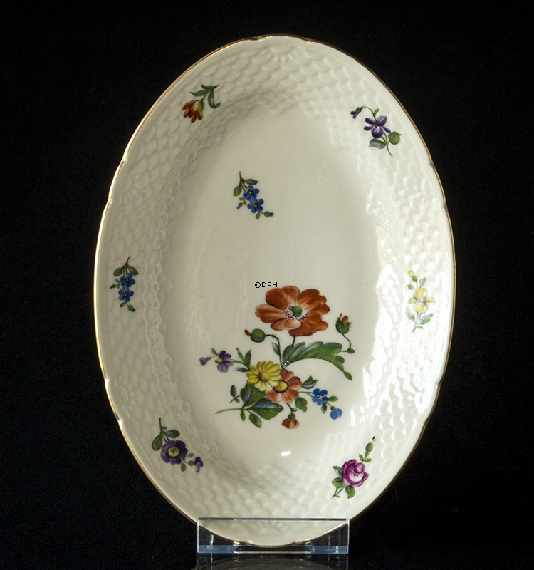 Bing & Grøndahl Saksisk Blomst Ovalt fad 25 cm nr. 18 eller 318