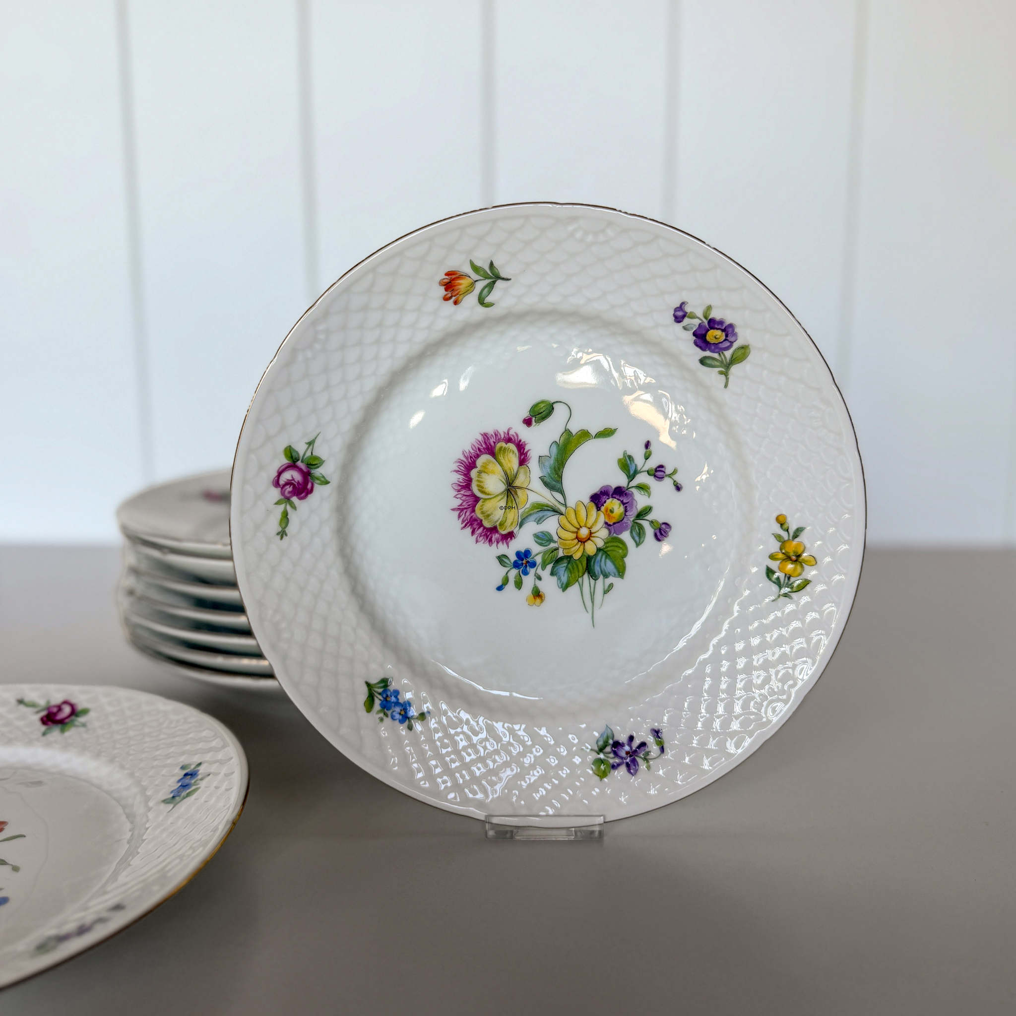 Bing & Grøndahl Saksisk Blomst frokosttallerken (forskellige blomster) 21 cm nr. 26 eller 326