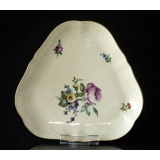 Bing & Grondahl Saxon Flower triangular dish no. 40 or 340