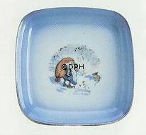 Wiberg Juleservice, firkantet kagefad med nisse og mus nr. 3507304