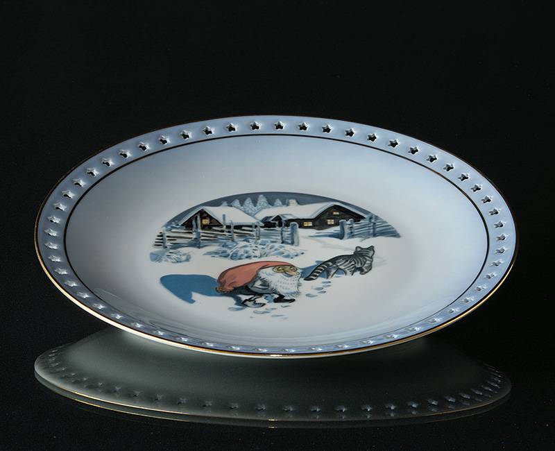 Wiberg Juleservice, tallerken 24 cm med nisse og kat nr. 3508325