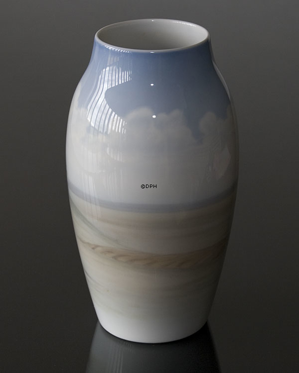 Vase med Mølle, Royal Copenhagen nr. 8695-243 eller 740