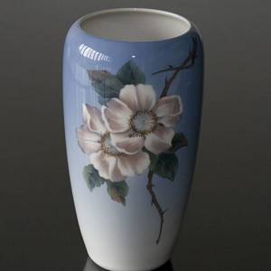 Vase med Vildrose, Royal Copenhagen nr. 2630-1049 | Nr. 1630735 | Alt. R2630-1049 | DPH Trading