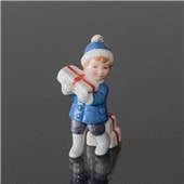 Sven Vestergaard - Figur ornament, Dreng med gaver
