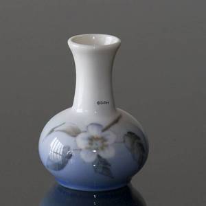 Vase med Kirsebærblomst, Royal Copenhagen | Nr. 1863737 | Alt. R863-1258 | DPH Trading