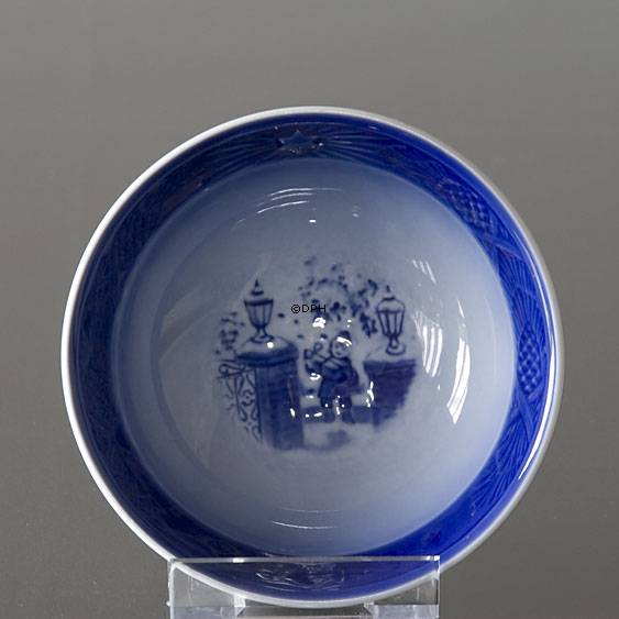 2003 Royal Copenhagen konfektskål