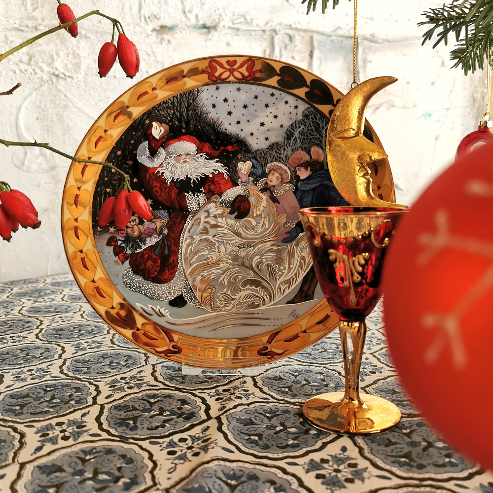 Royal Copenhagen hjerternes juleplatte/fad 2006, Hjerter af sne.