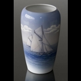 Vase mit großem Segelboot, Royal Copenhagen Nr. 926-5449 oder 749