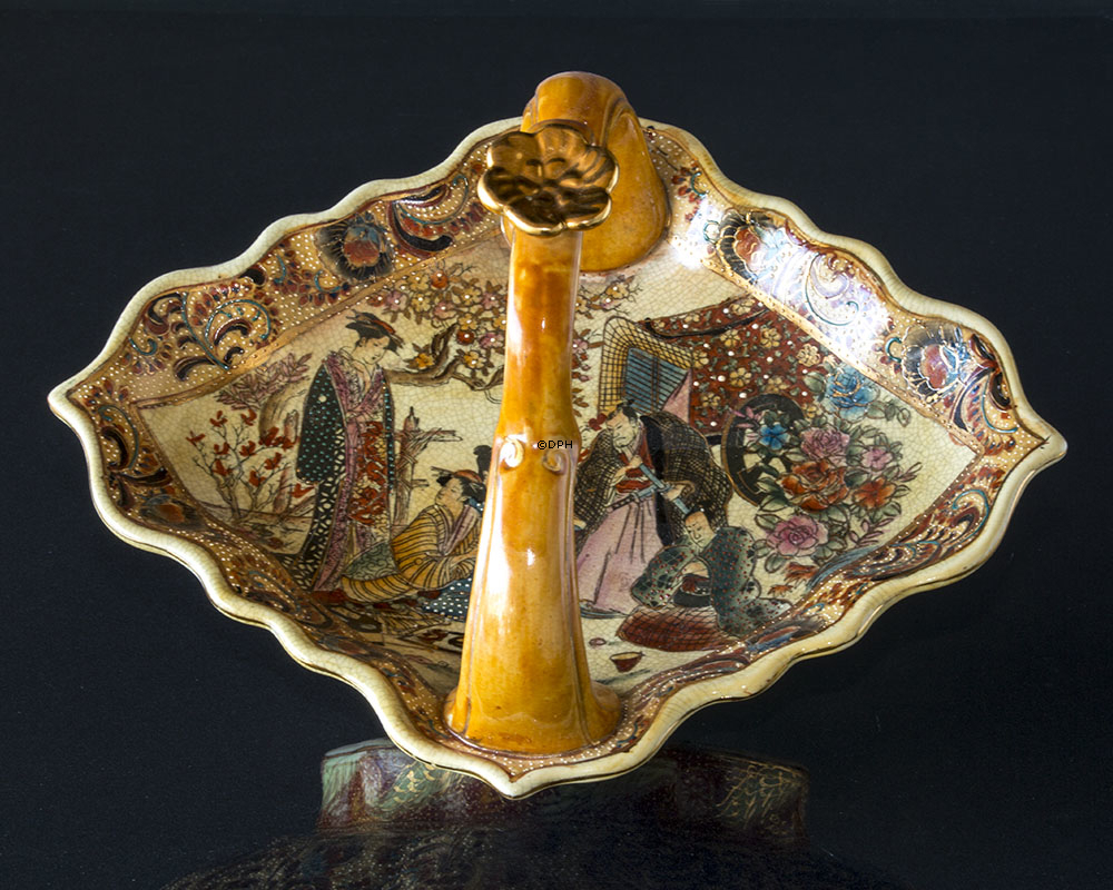 Kinesisk skål med hank