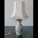 Hexagonal lampshade with turned up corners height 42 cm, off white chintz material measurement 2. quality 42x22x40cm