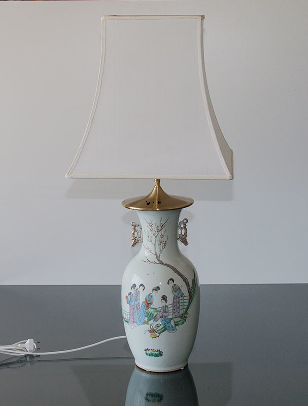 Kinesisk bordlampe, semiantik