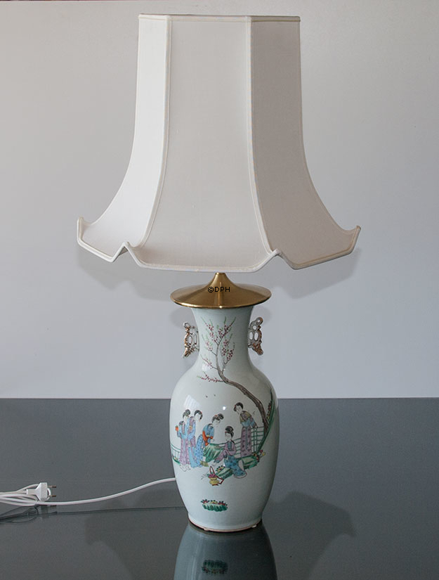 Kinesisk bordlampe, semiantik