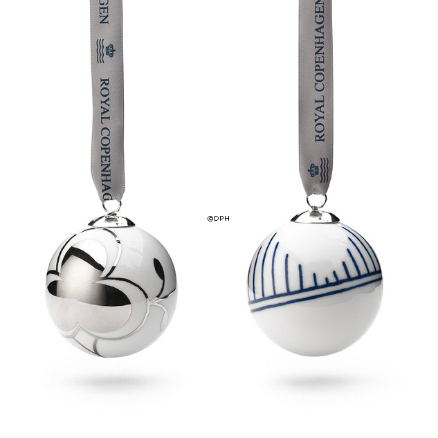 Musselmalet, MEGA ornament, nr. 4, hvidt/sølv med satin bånd, Royal Copenhagen