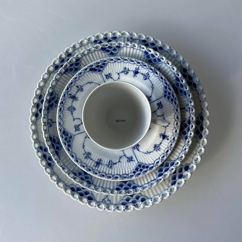 Hvid Riflet, kaffekop UDEN underkop, indhold 17 cl, Royal Copenhagen