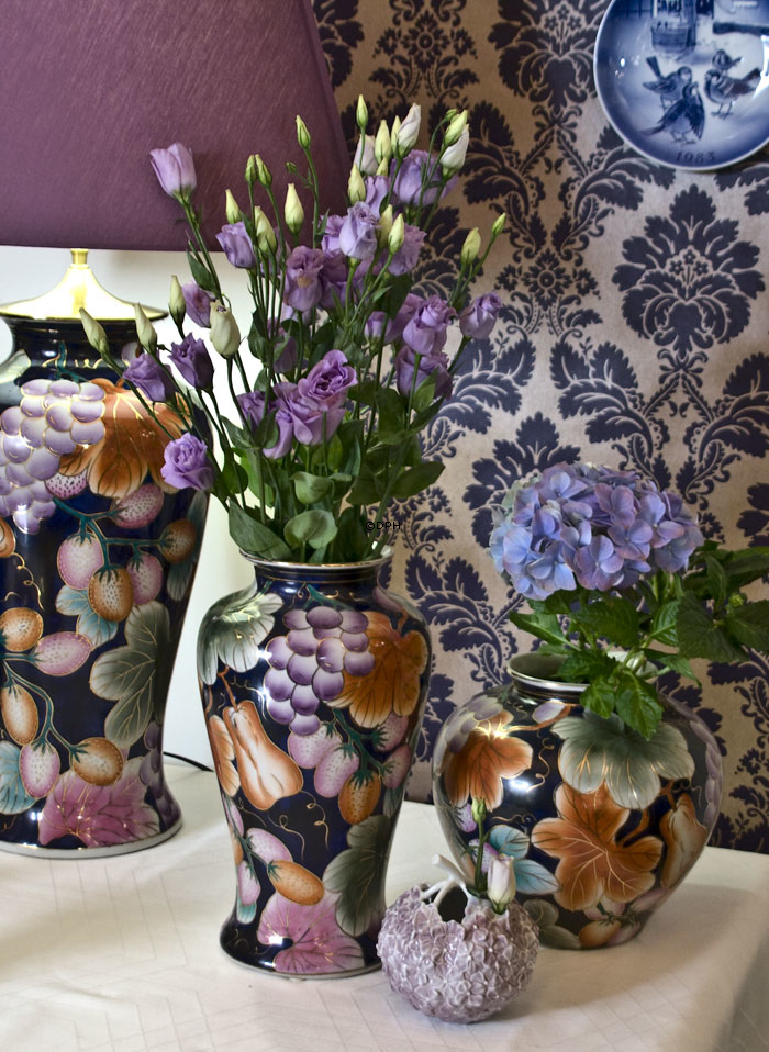 Hortensia vase i lilla, Royal Copenhagen nr. 135