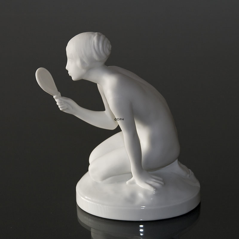 Pige med spejl, Royal Copenhagen Whites figur nr. 093