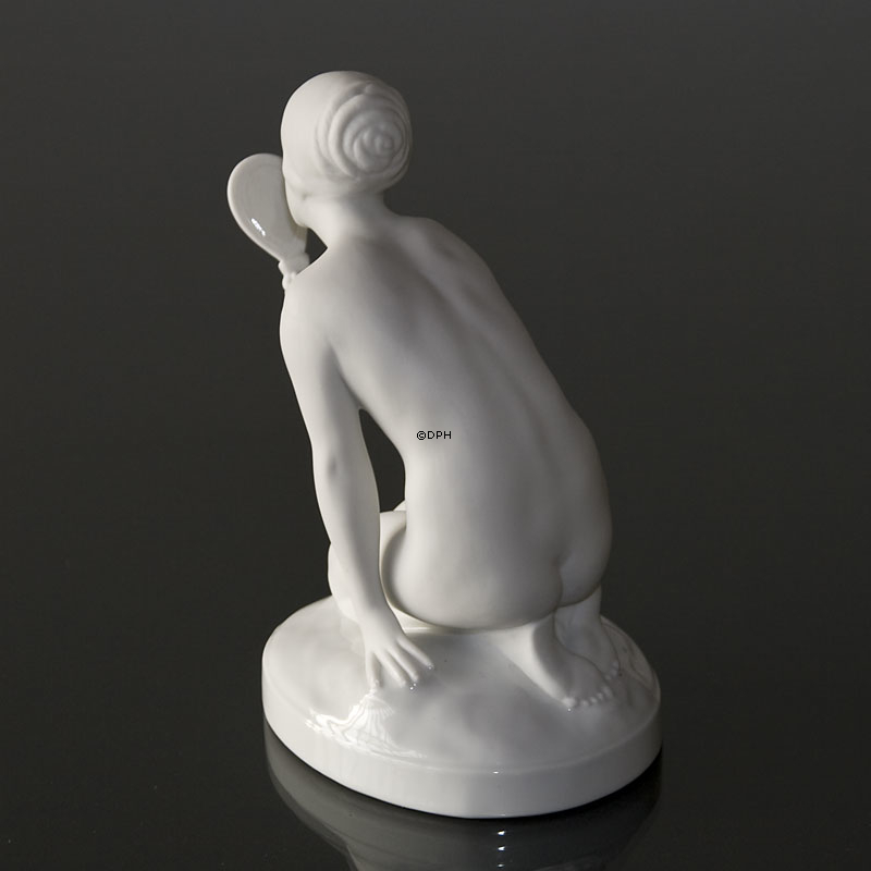 Pige med spejl, Royal Copenhagen Whites figur nr. 093