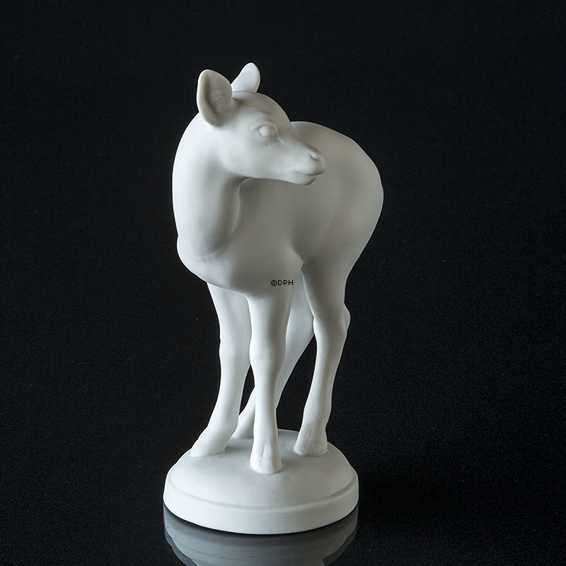 Hjortekalv, Royal Copenhagen figur nr. 929