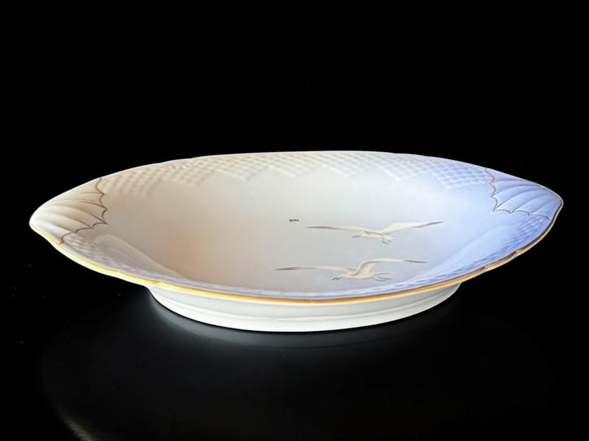 Bing & Grøndahl Mågestel med guld ovalt fad nr. 195, 34 cm, ca. 1915-1947