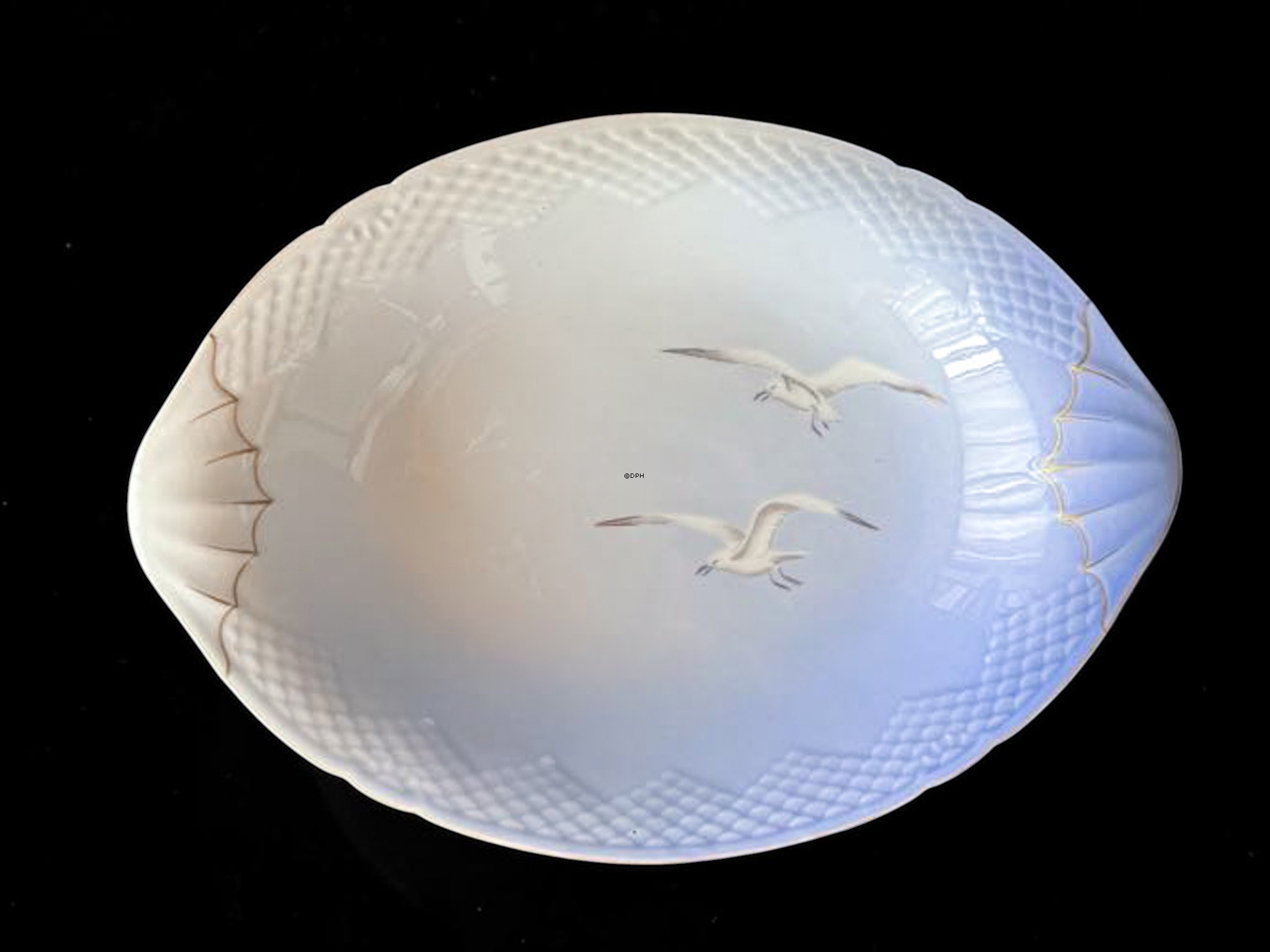 Bing & Grøndahl Mågestel med guld ovalt fad nr. 195, 34 cm, ca. 1915-1947